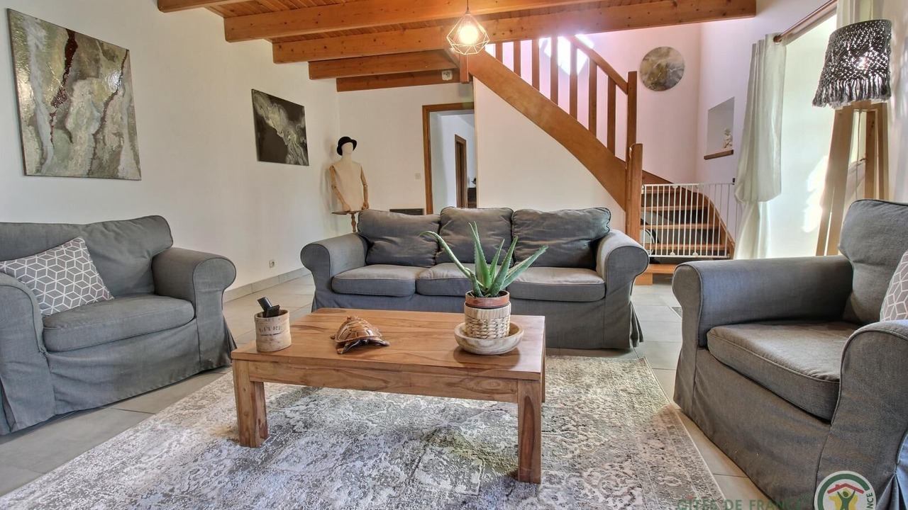 Photo of Livingroom in Guingamp-Paimpol Armor-Argoat Agglomeration