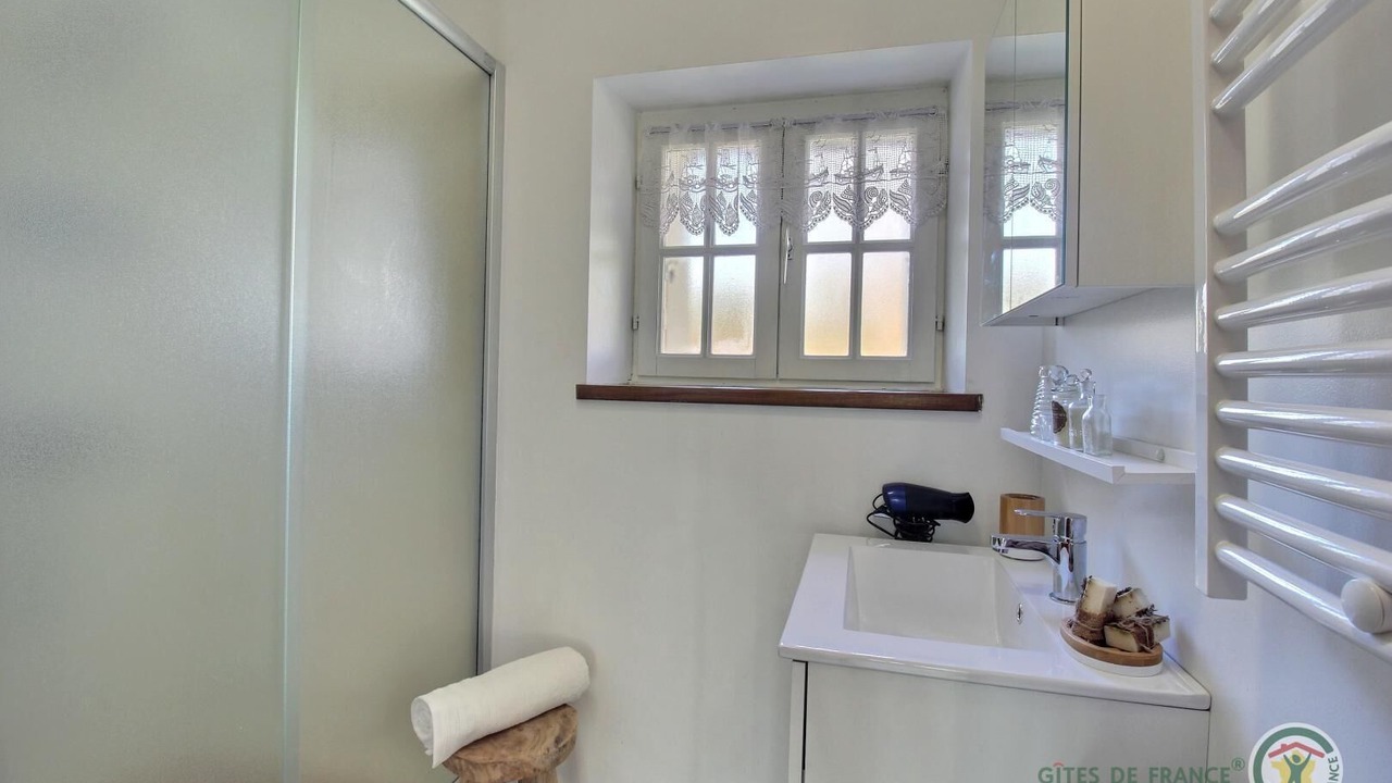 Photo of Bathroom in Guingamp-Paimpol Armor-Argoat Agglomeration