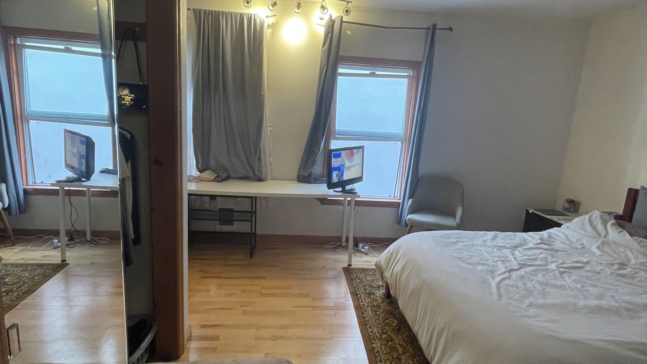 Photo of Bedroom in Mount Davidson Manor