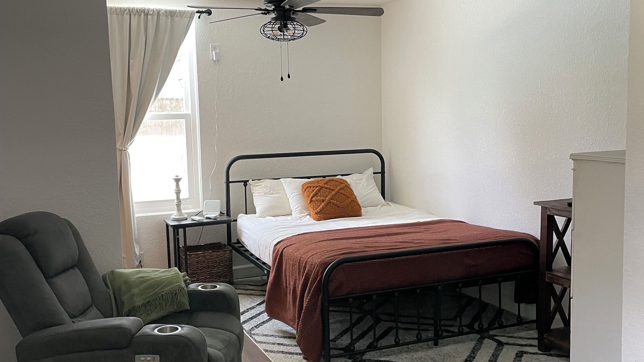 Photo of Bedroom in Westlake Village