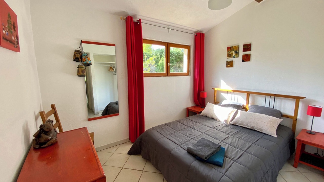 Photo of Bedroom in Gaillac