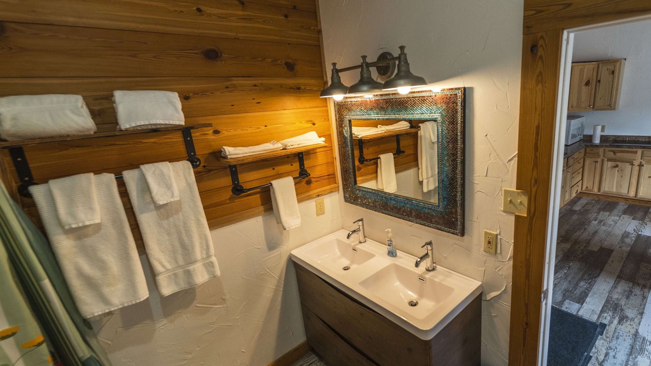 Photo of Bathroom in Alpine