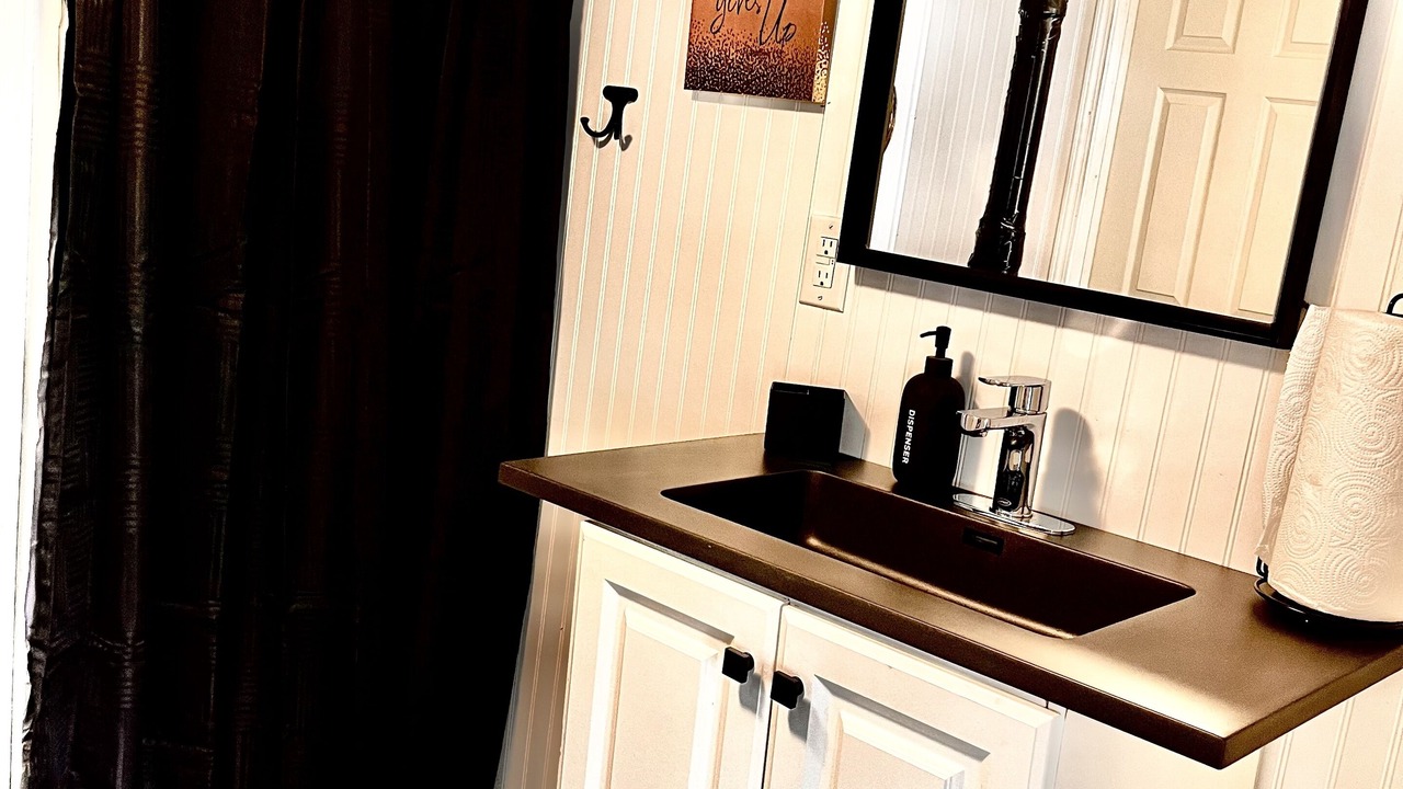 Photo of Bathroom in Kingsland