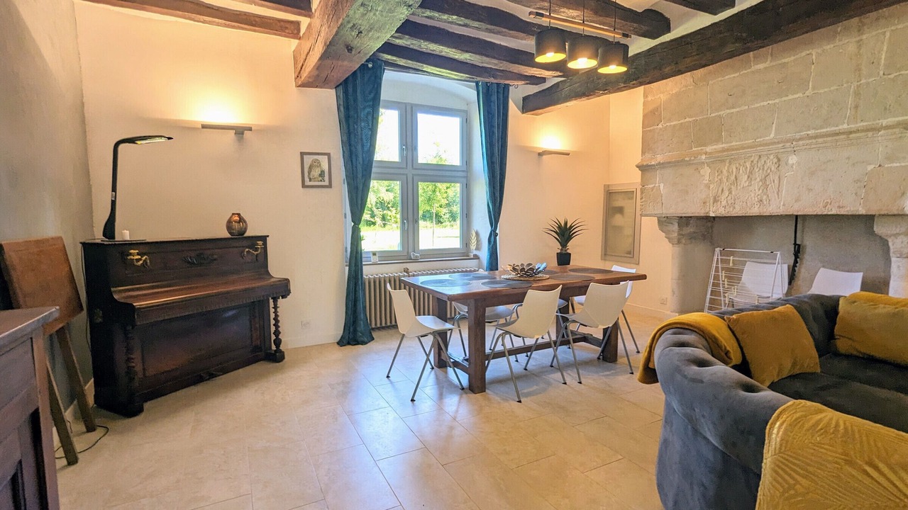 Photo of Livingroom in Douadic