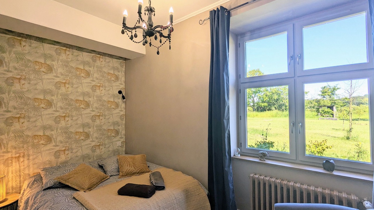 Photo of Bedroom in Douadic