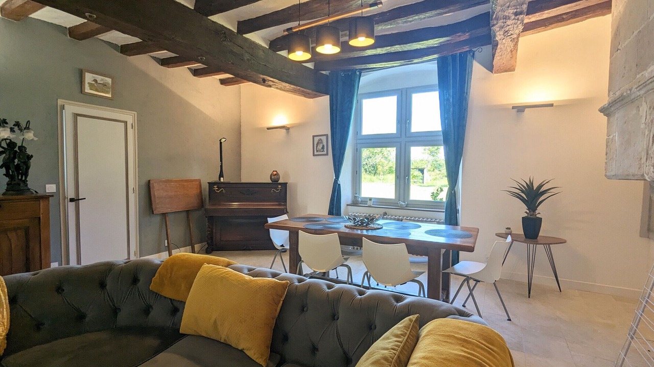 Photo of Livingroom in Douadic