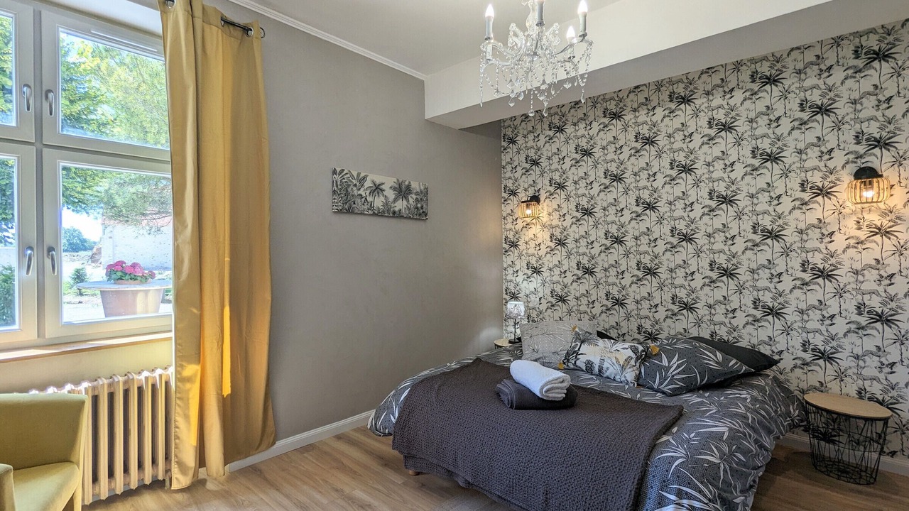 Photo of Bedroom in Douadic