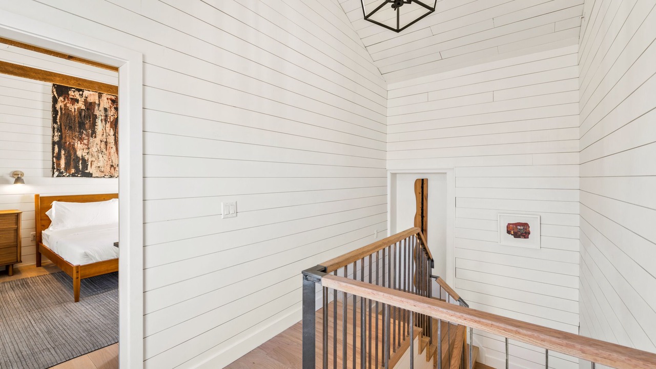 Photo of Bedroom in North Downtown
