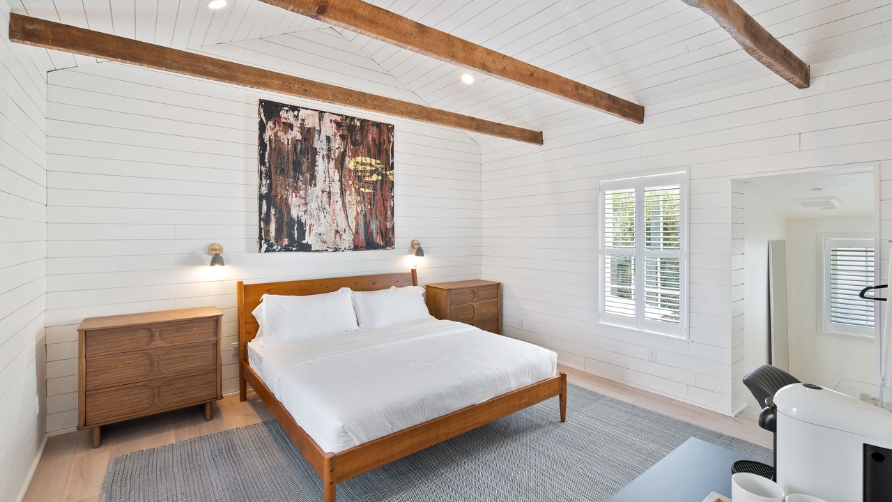 Photo of Bedroom in North Downtown