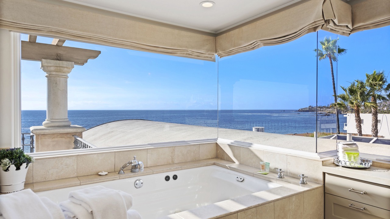 Photo of Bathroom in Laguna Beach