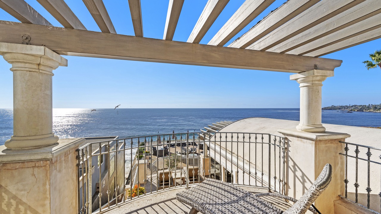 Photo of Patio Balcony in Laguna Beach