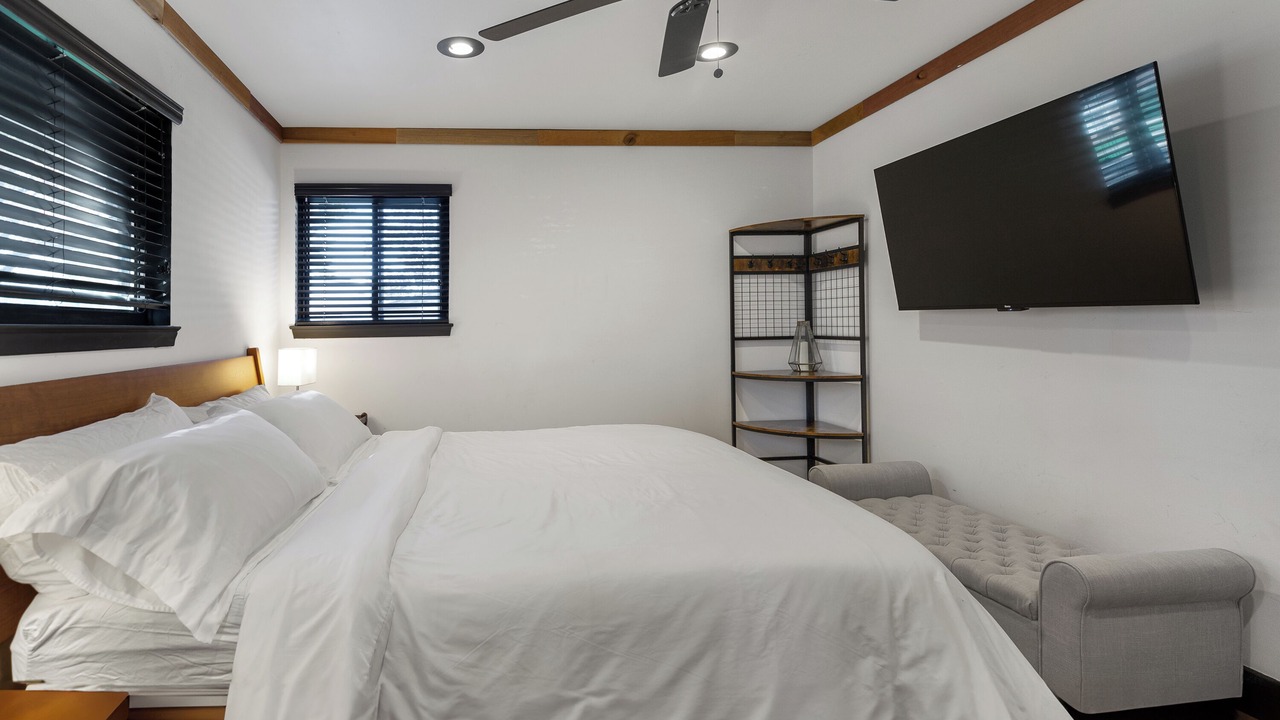 Photo of Bedroom in Madison Heights