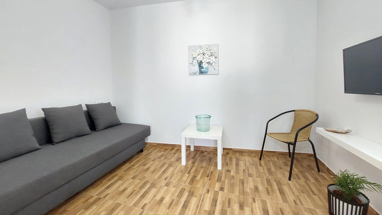 Photo of Bedroom in Ador