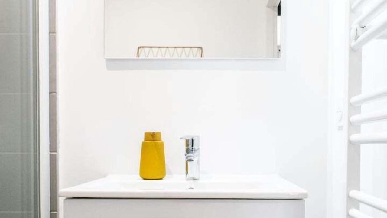 Photo of Bathroom in Yves Farge - Le Fleuve
