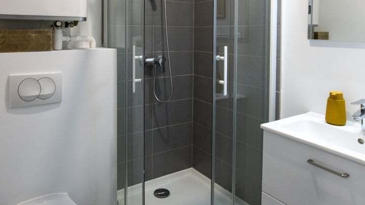 Photo of Bathroom in Yves Farge - Le Fleuve