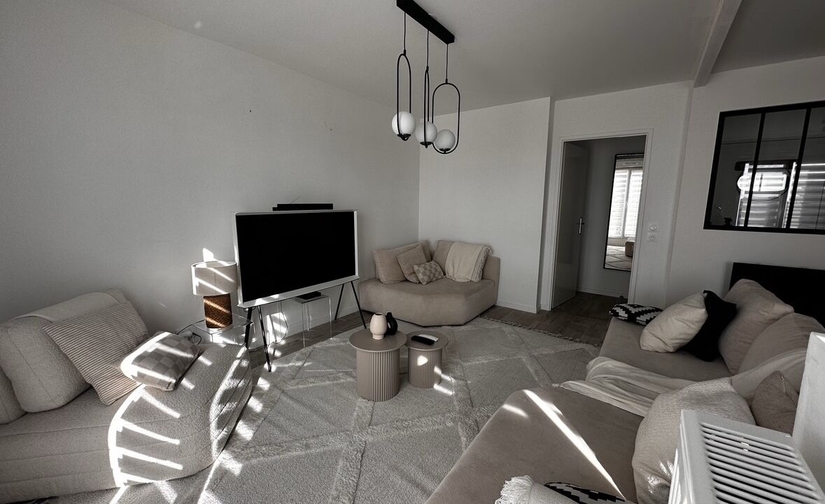 Photo of Livingroom in Le Bourget