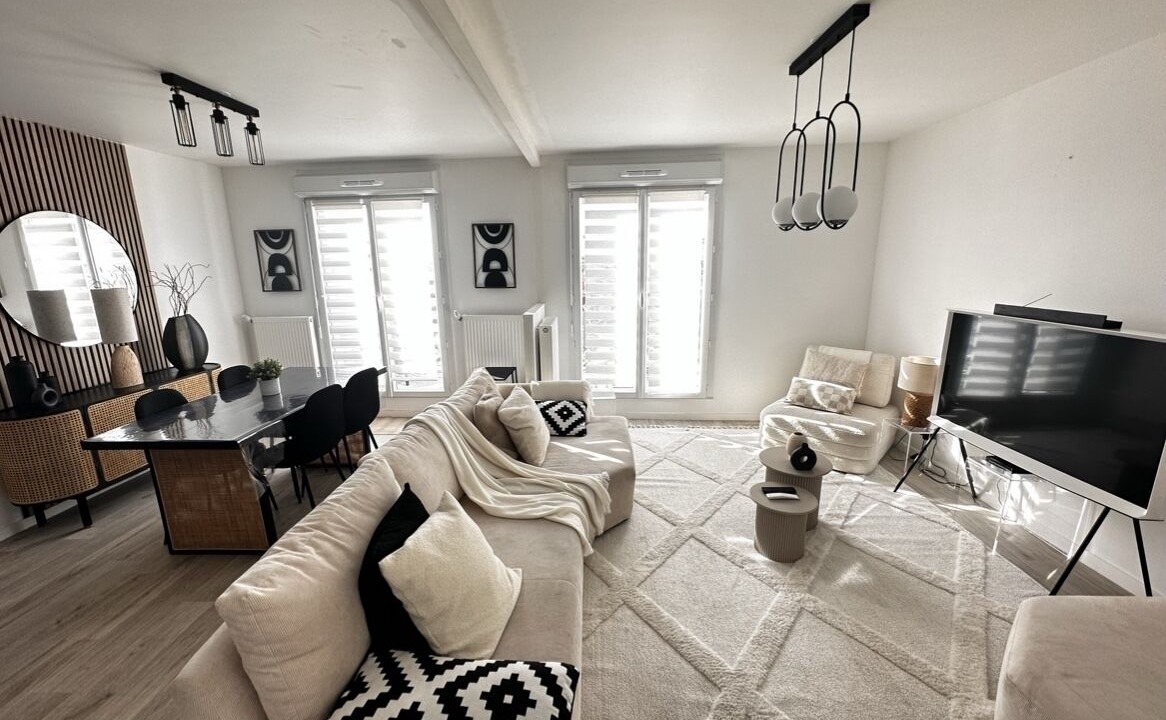 Photo of Livingroom in Le Bourget