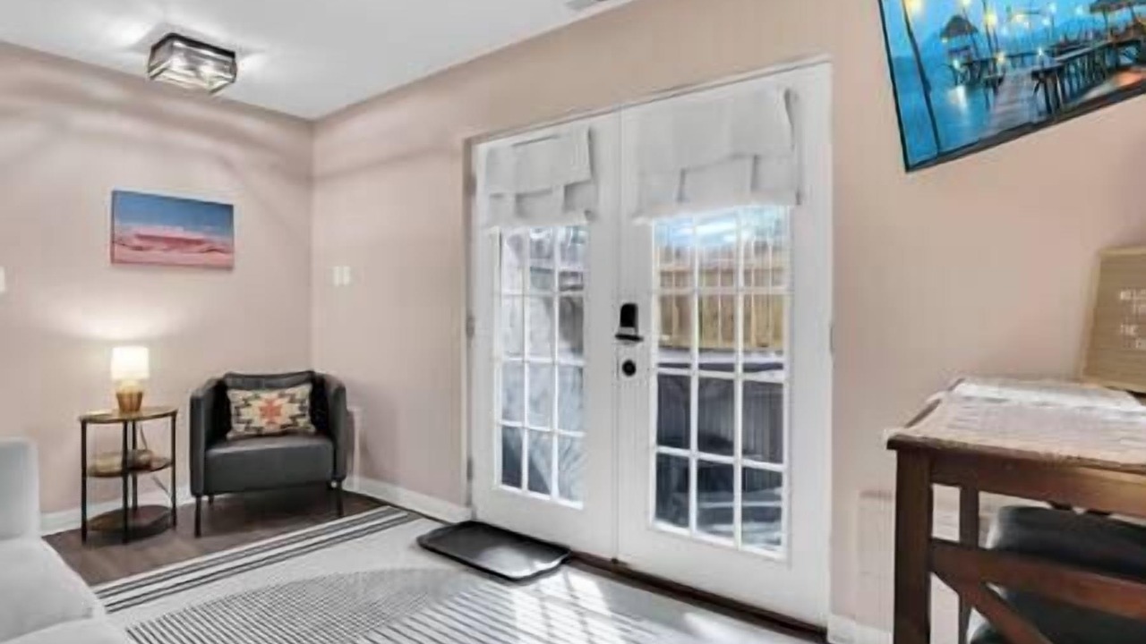 Photo of Livingroom in Ray