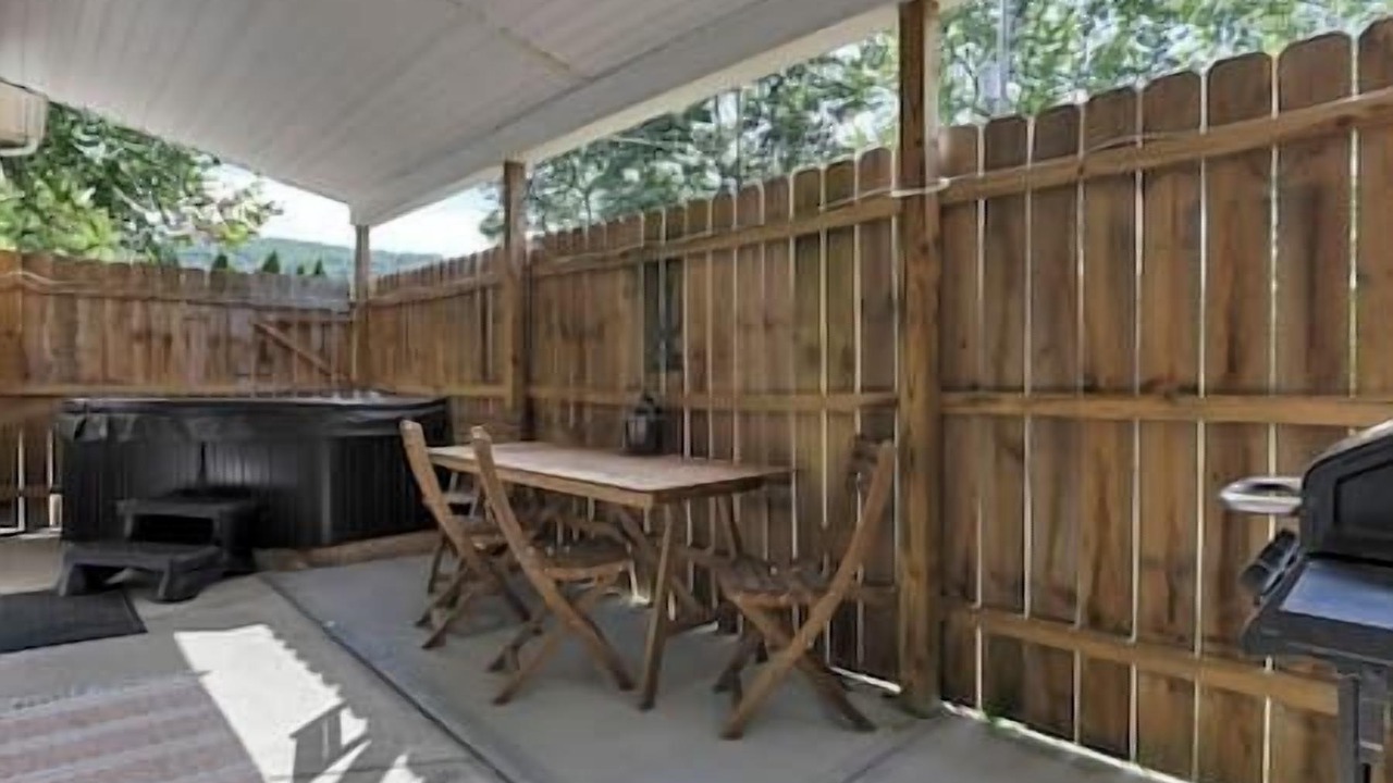 Photo of Outdoor in Ray
