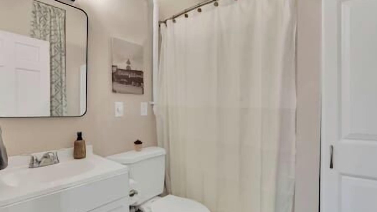Photo of Bathroom in Ray