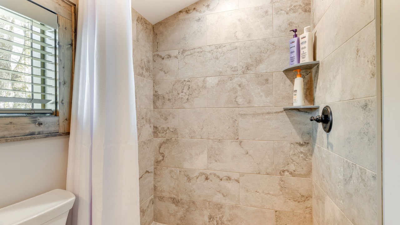 Photo of Bathroom in Glenville