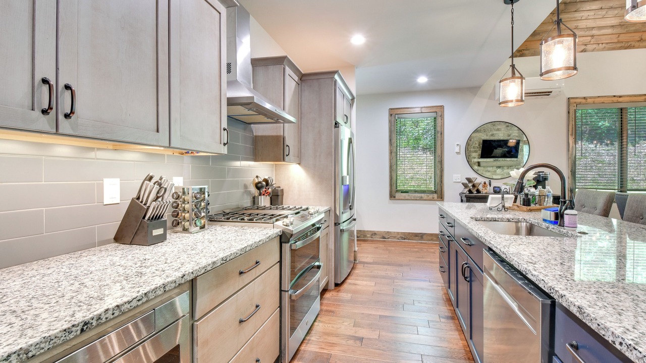 Photo of Kitchen in Glenville
