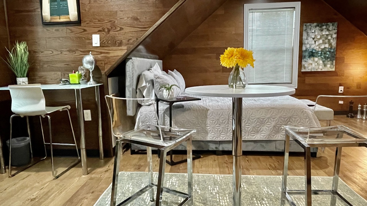 Photo of Bedroom in Humble