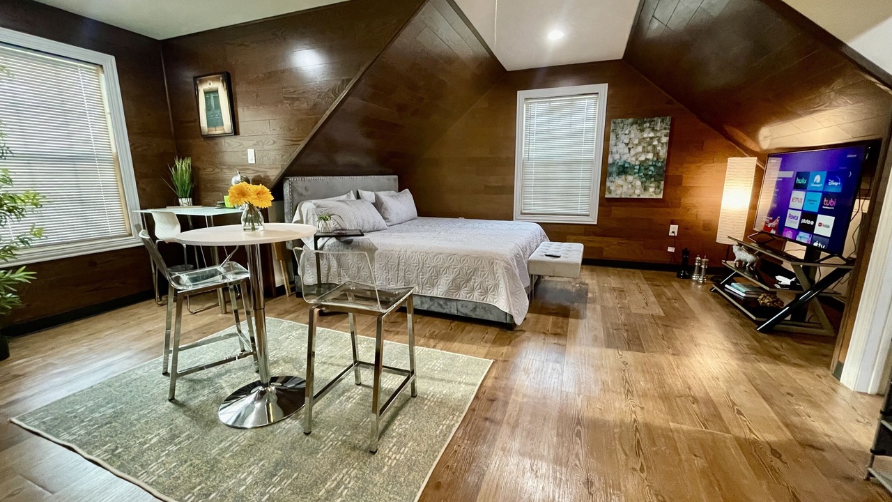 Photo of Bedroom in Humble