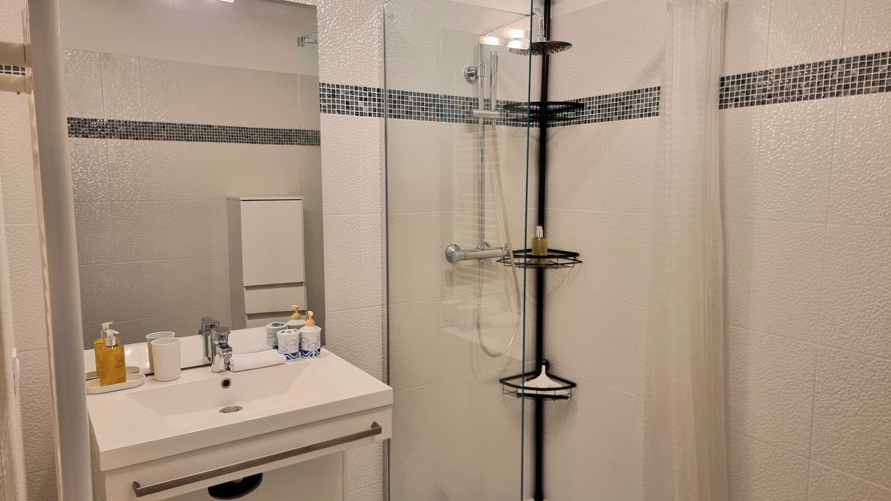 Photo of Bathroom in Honfleur