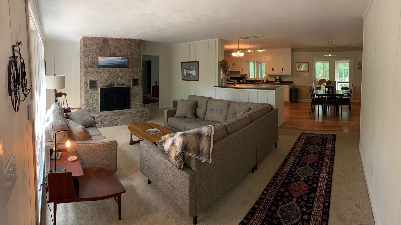 Photo of Livingroom in Salem