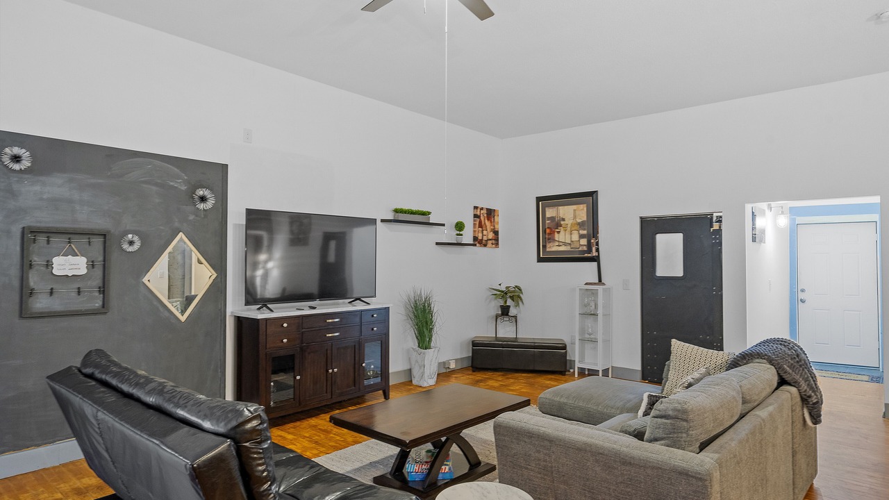 Photo of Livingroom in Mechanicville