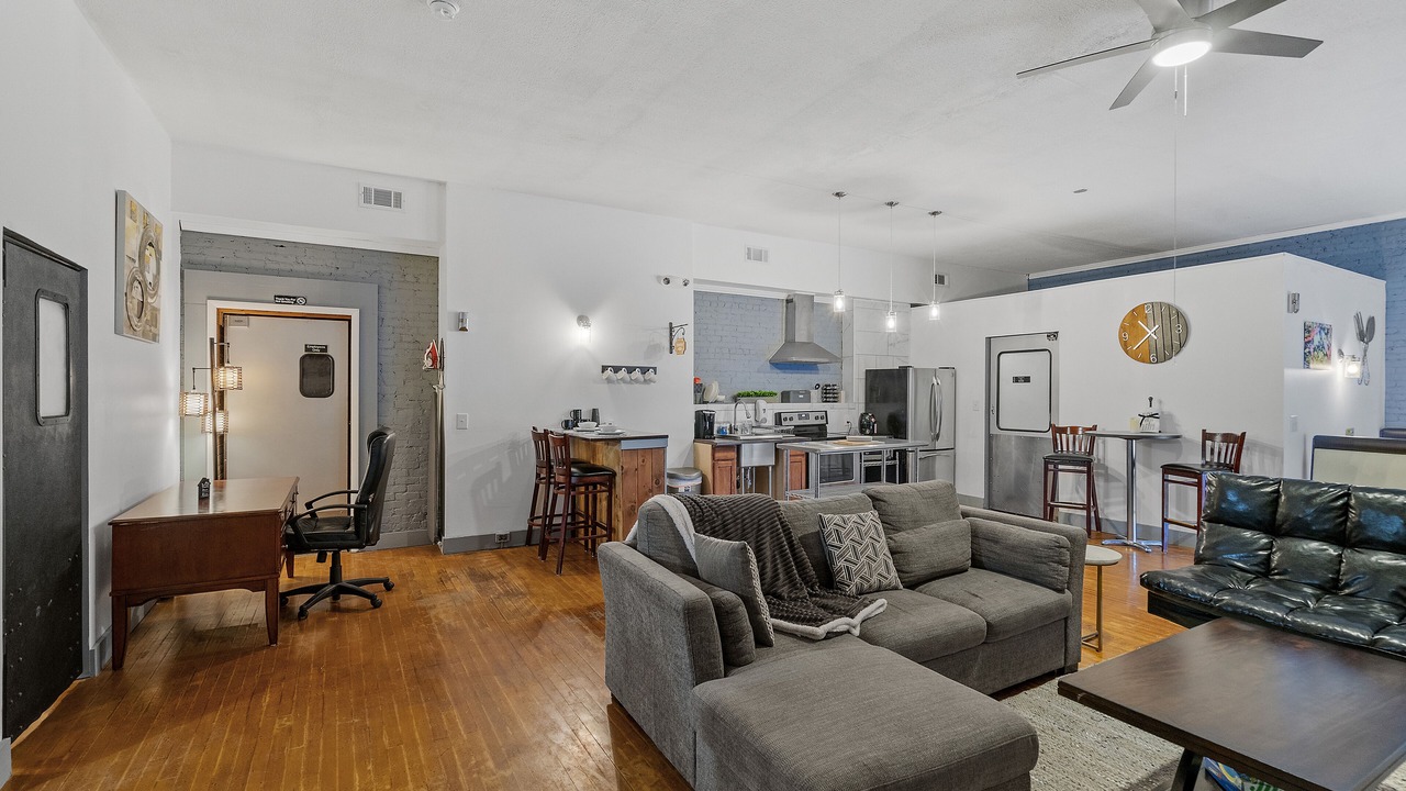 Photo of Livingroom in Mechanicville