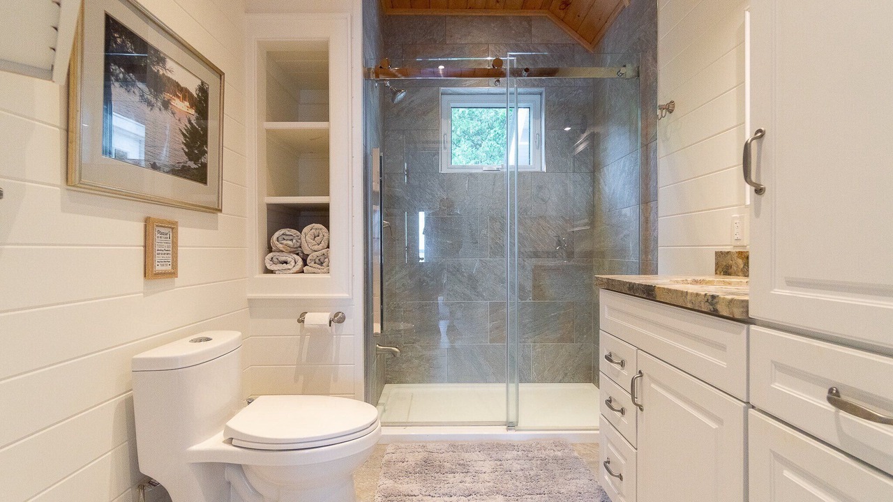 Photo of Bathroom in Minett