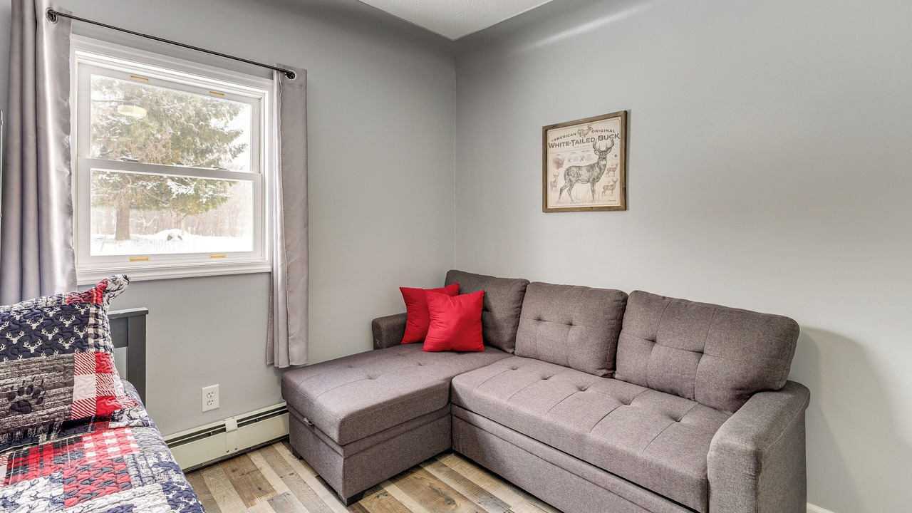 Photo of Livingroom in Curtis