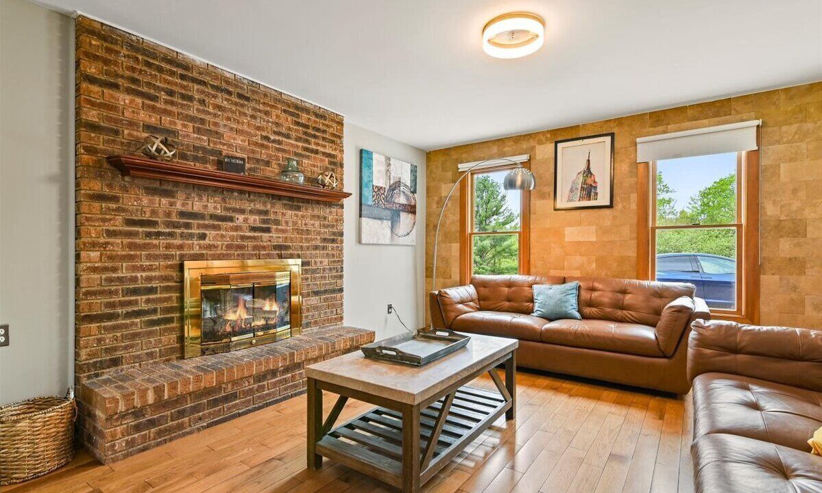 Photo of Livingroom in Blakeslee