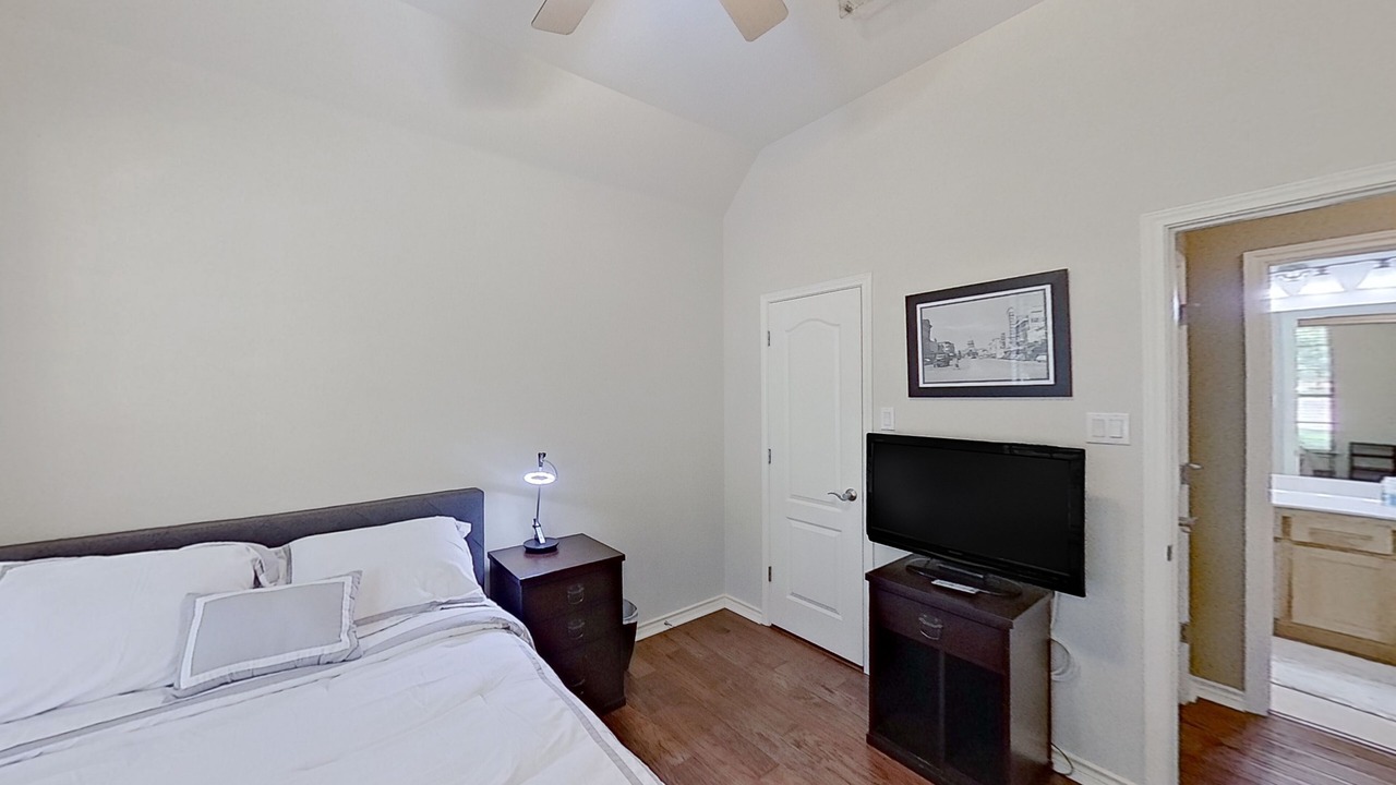Photo of Bedroom in Apache Shores