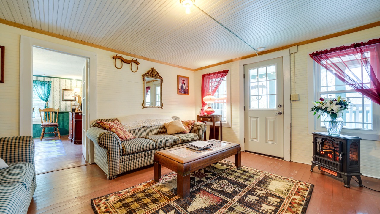 Photo of Livingroom in Clyde