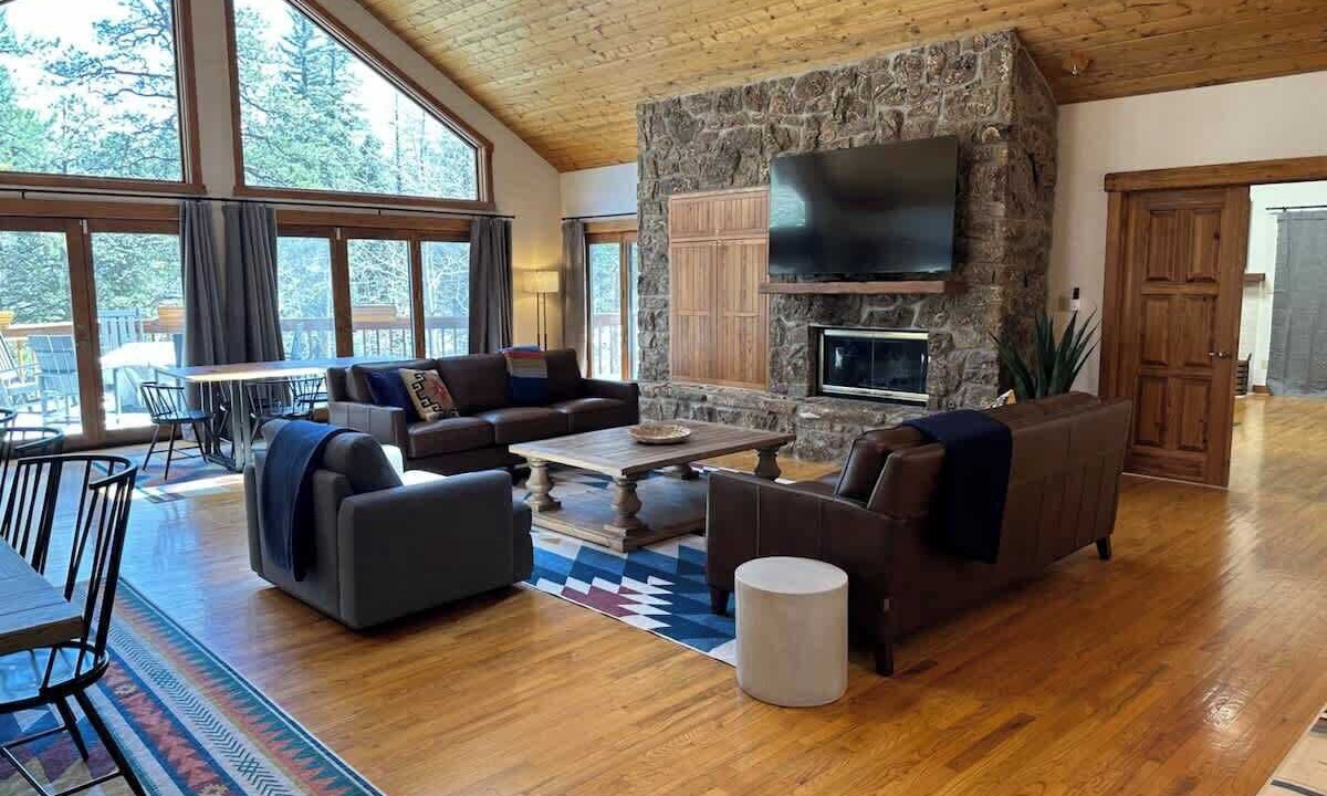 Photo of Livingroom in Woodland Park