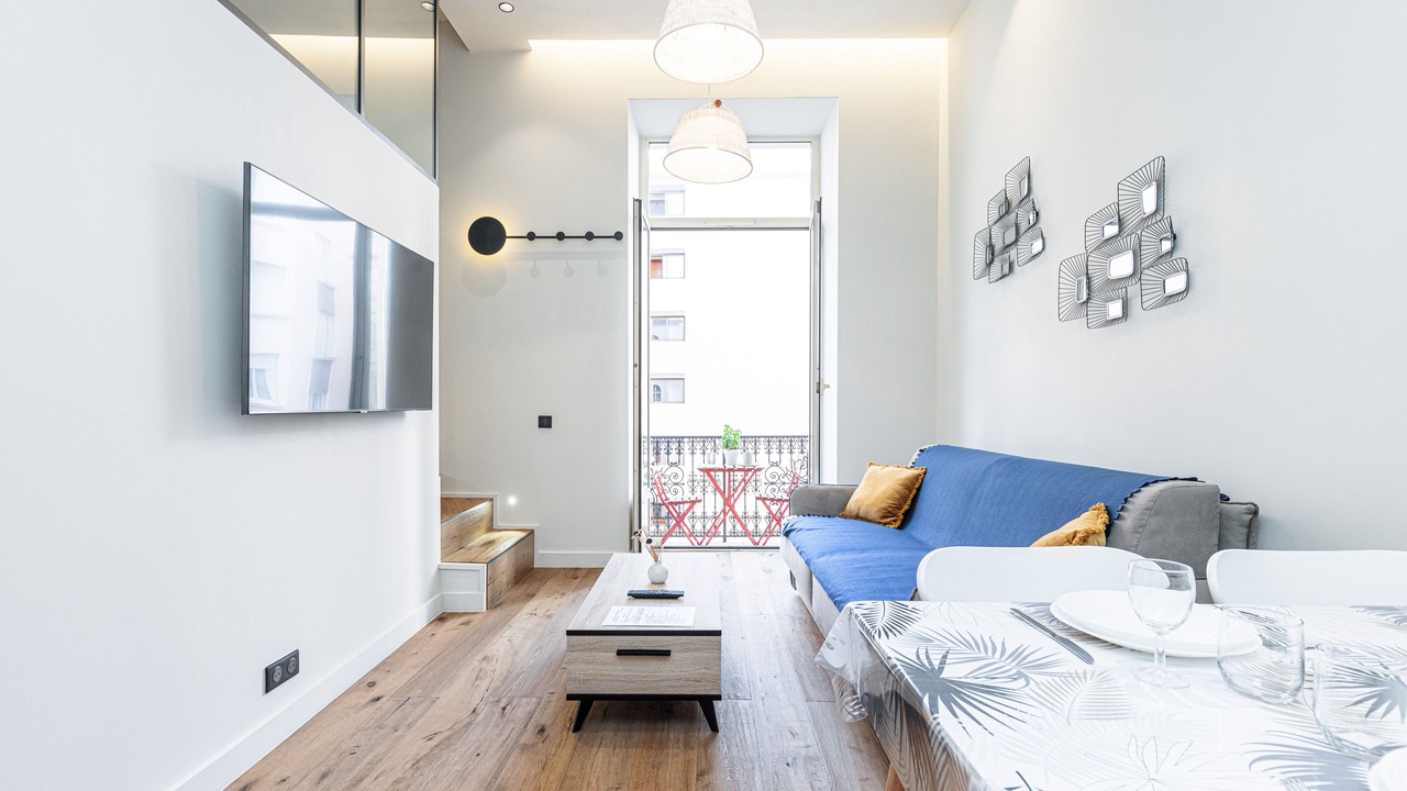 Photo of Livingroom in Jean-Medecin