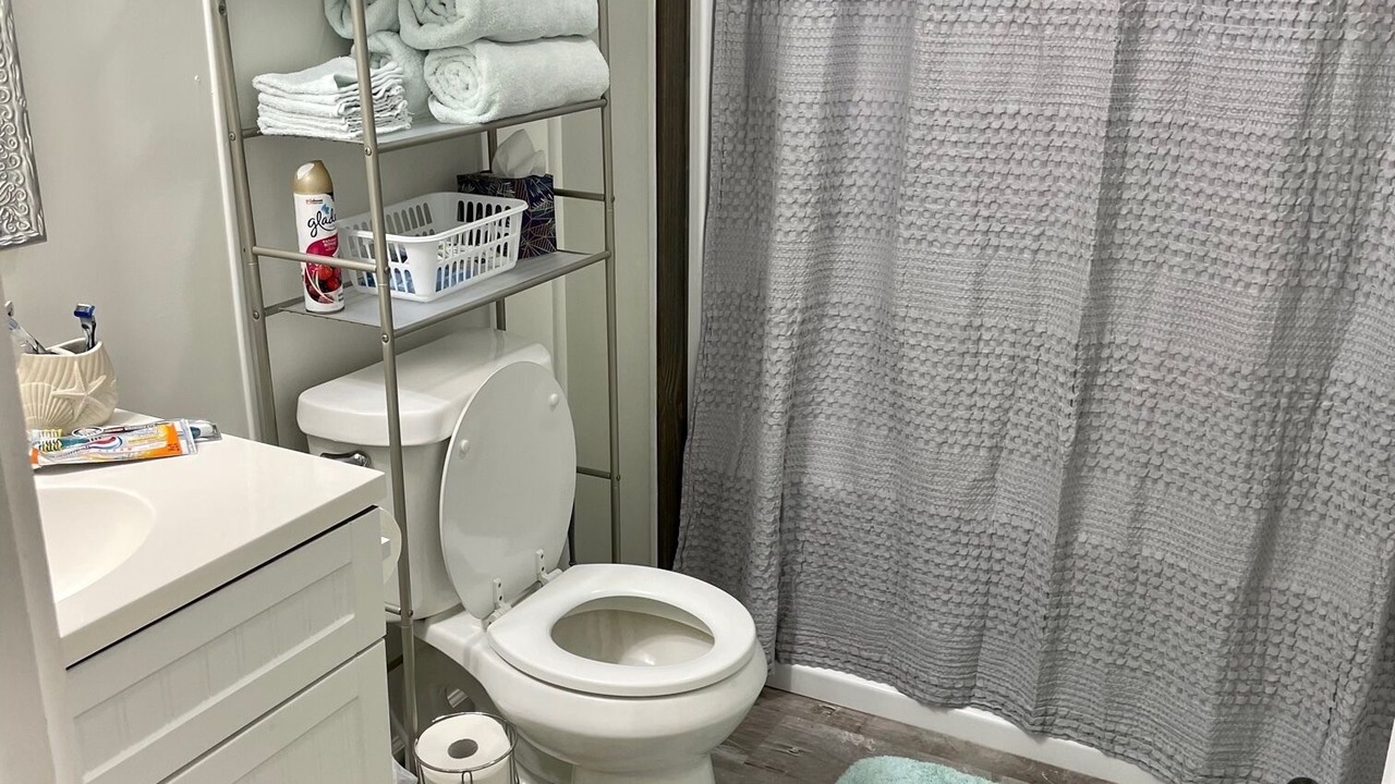 Photo of Bathroom in Long Mott