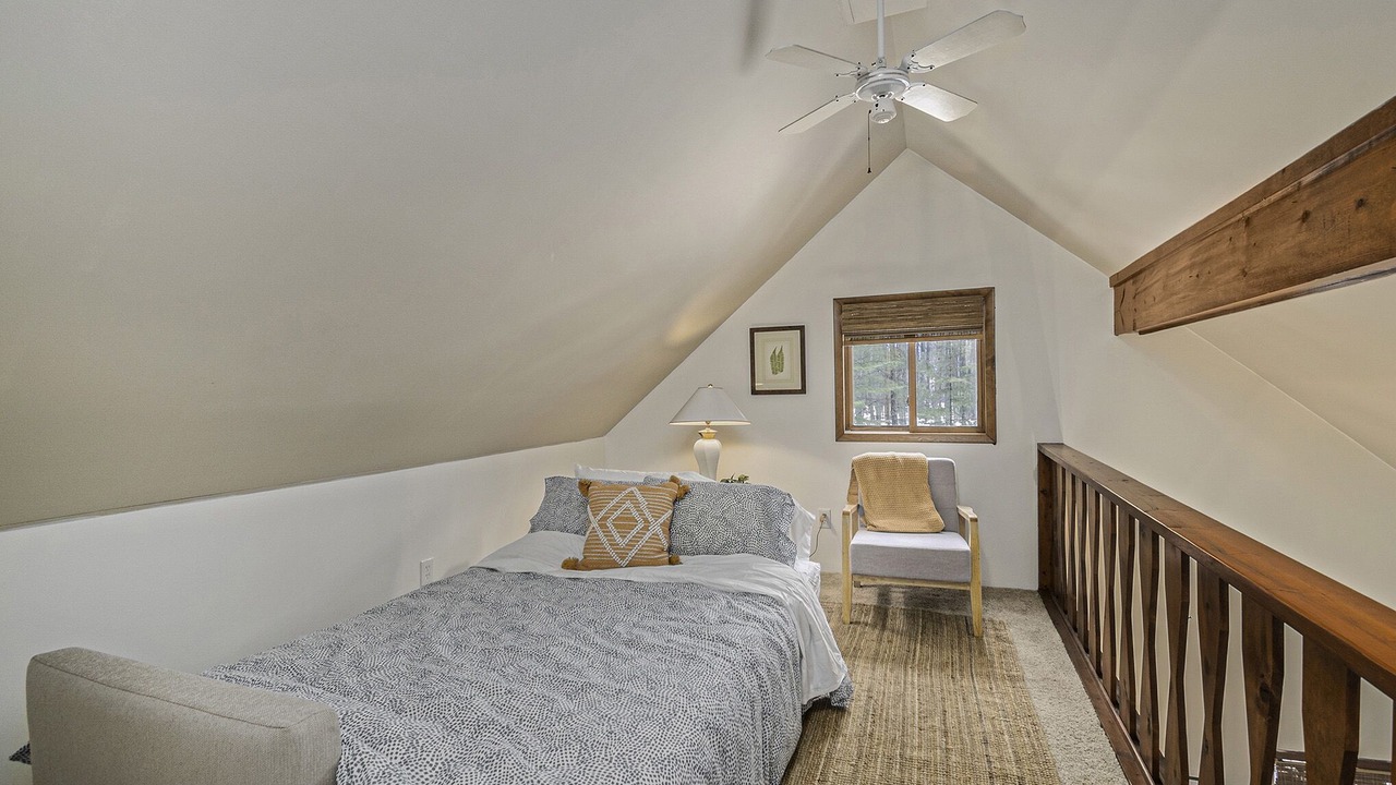 Photo of Bedroom in Higgins Lake