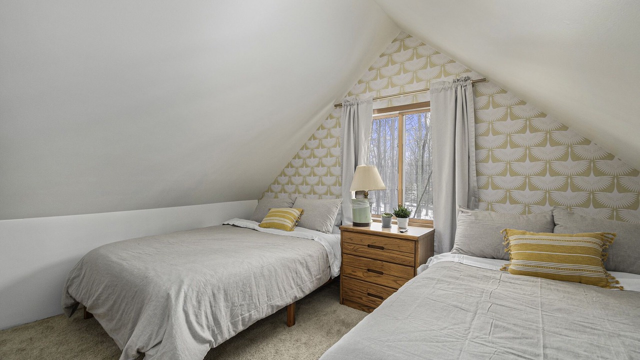 Photo of Bedroom in Higgins Lake