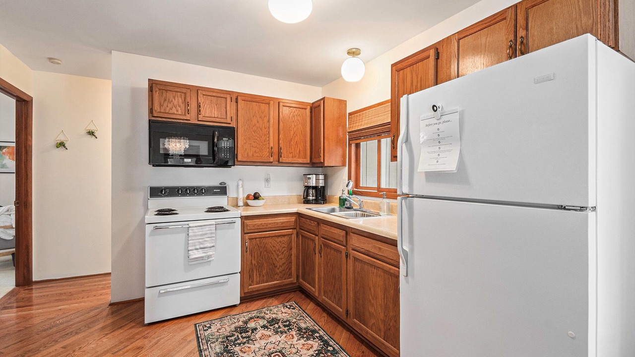 Photo of Kitchen in Higgins Lake