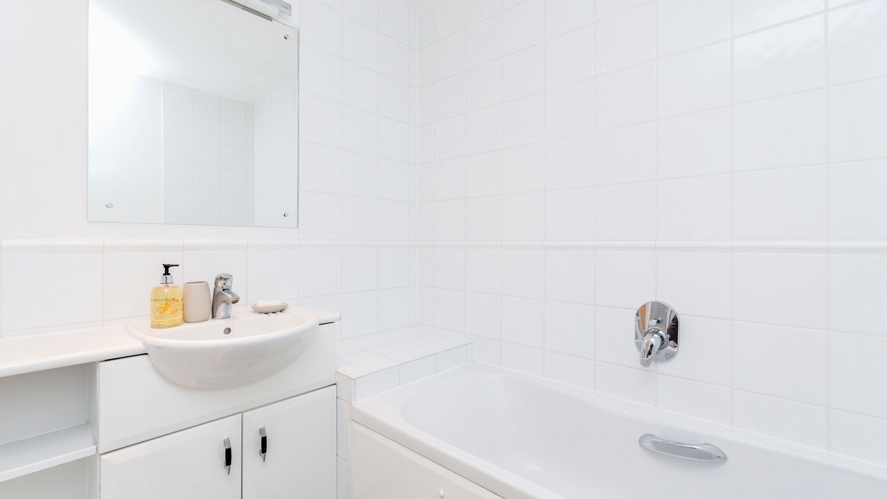 Photo of Bathroom in Docklands