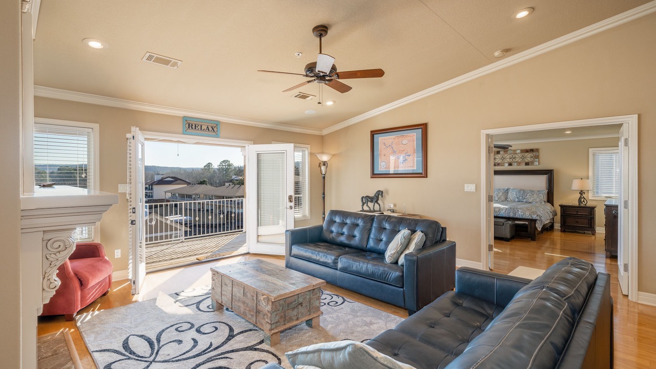 Photo of Livingroom in Lake Hamilton