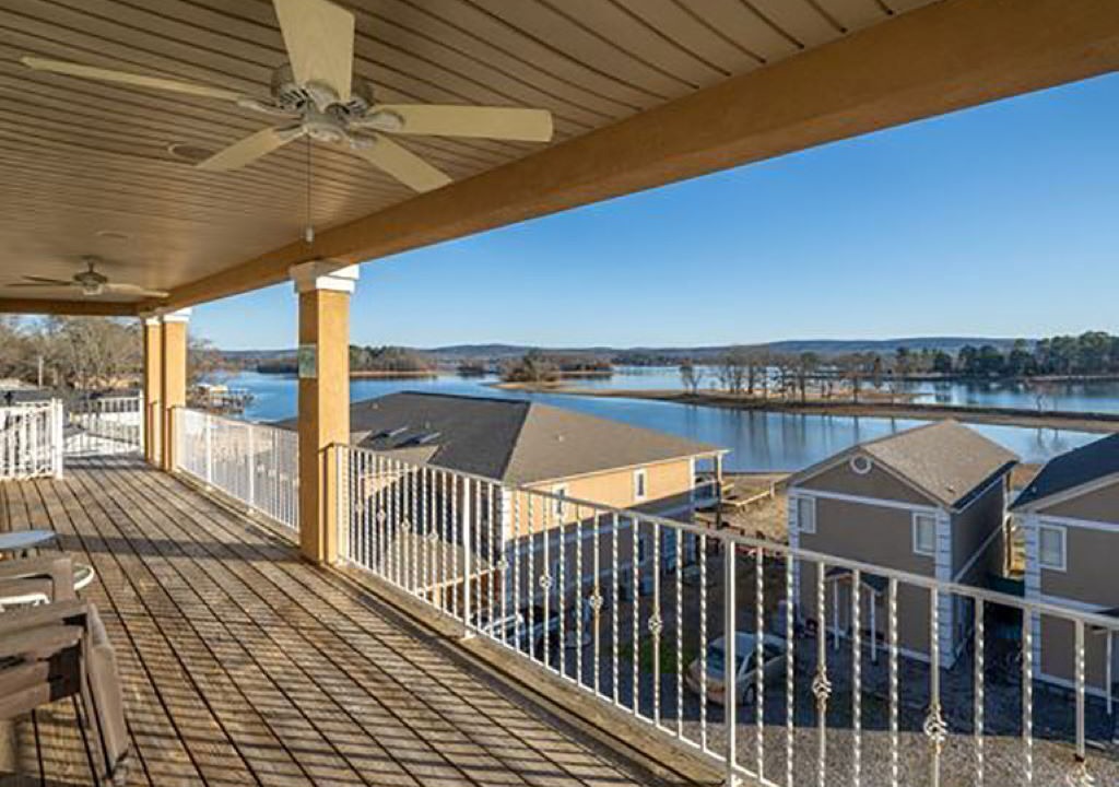 Photo of Patio Balcony in Lake Hamilton