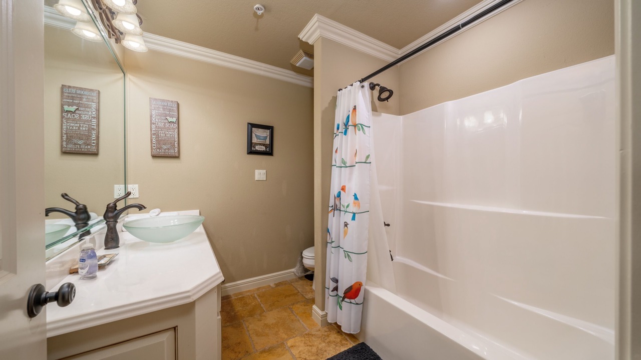 Photo of Bathroom in Lake Hamilton