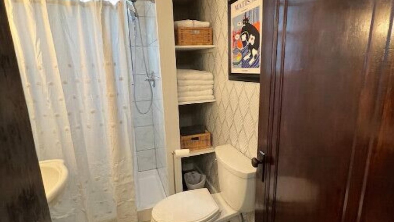 Photo of Bathroom in Washington