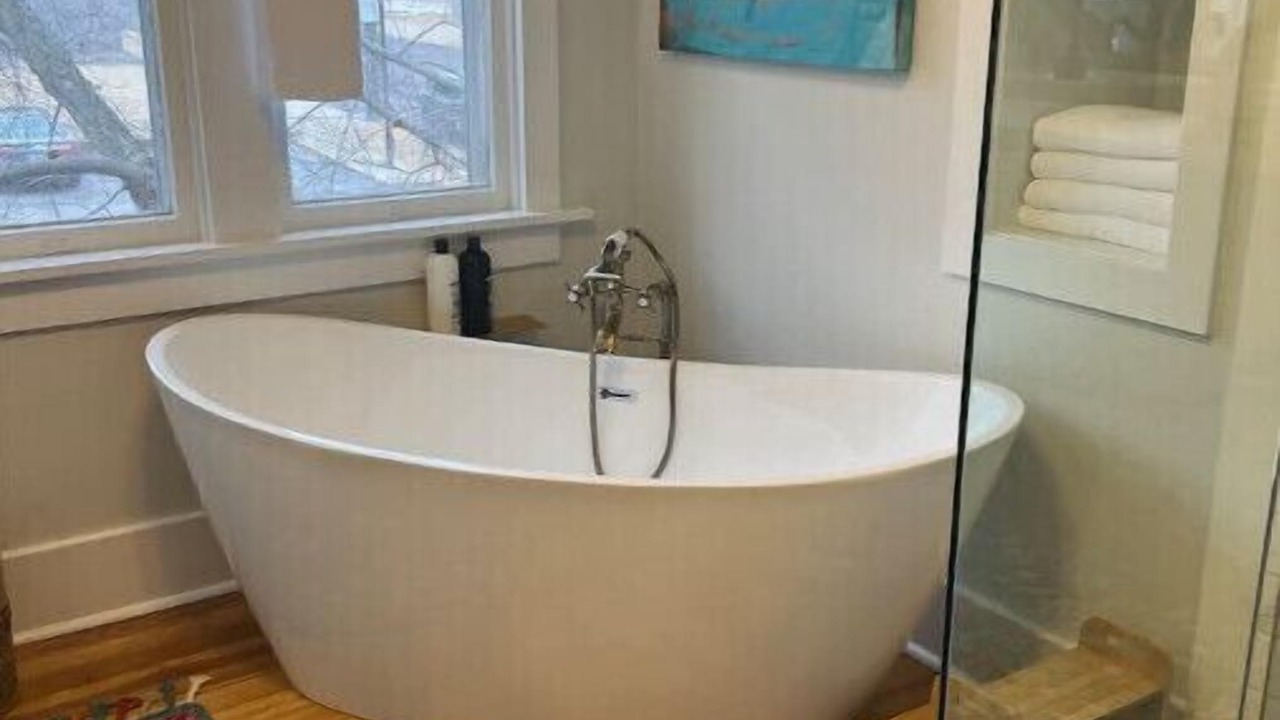 Photo of Bathroom in Washington