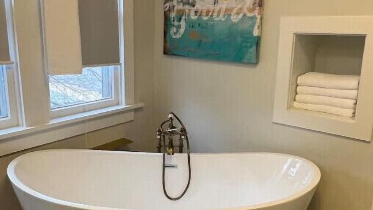 Photo of Bathroom in Washington